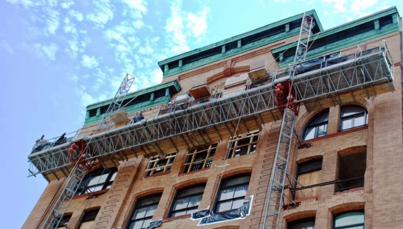 mast climbing scaffolding construction